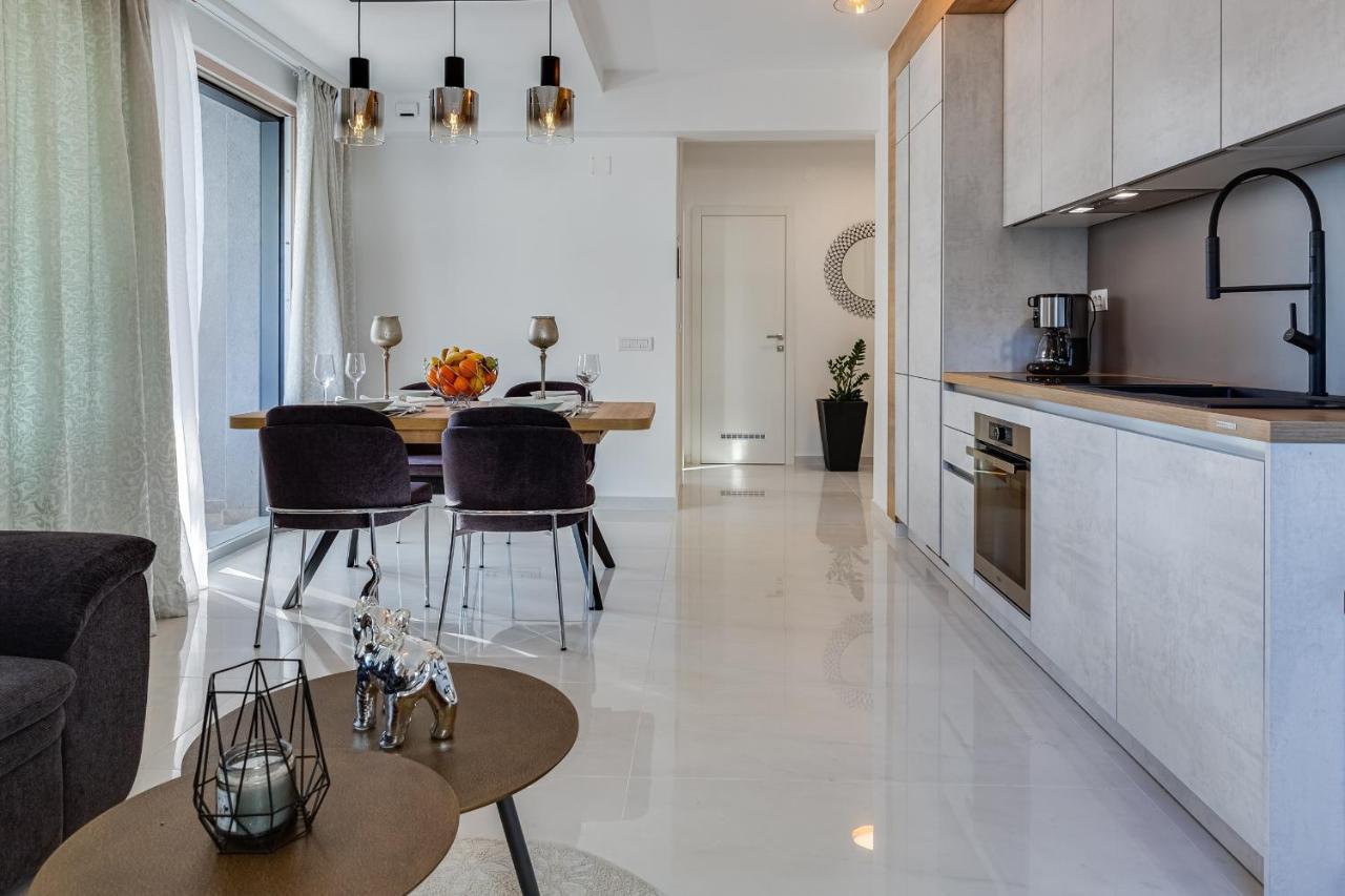 Diamond Two Bedroom Apartment Zadar Eksteriør billede